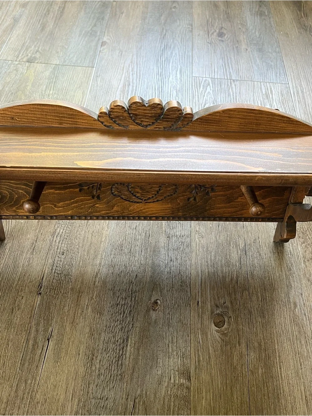 Wooden Shelf With Hearts And Hanging Pegs, Display, Scroll
